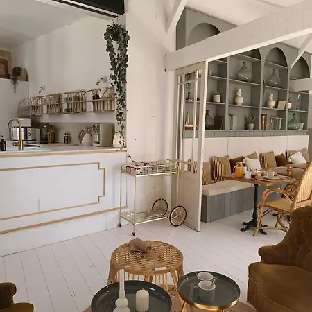 펜션 Maison Charmeilles - Touristique - *