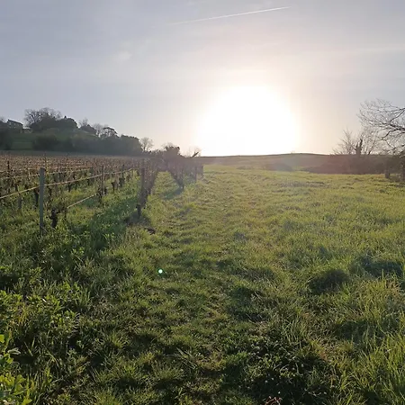 Semesterbostad Maison Charmeilles - Touristique - *