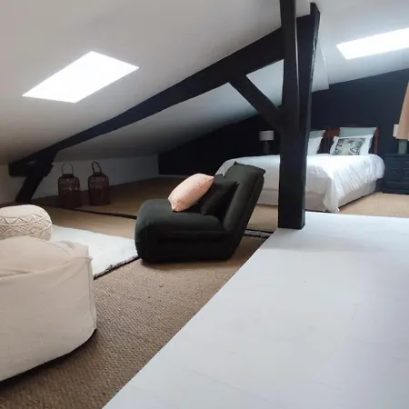 Maison Charmeilles - Touristique - Coliving Villa Fronsac (Gironde)